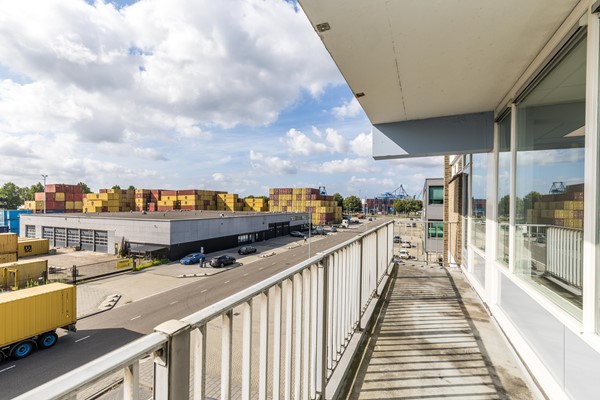 Medium property photo - Smirnoffweg 34, 3088 HE Rotterdam
